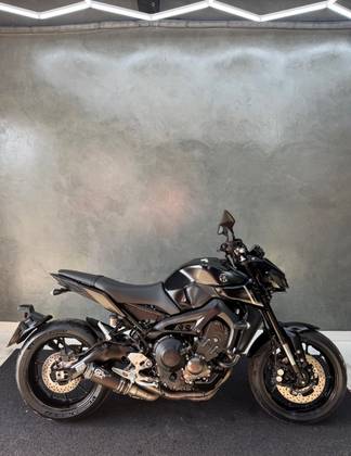 YAMAHA MT-09 YAMAHA MT-09